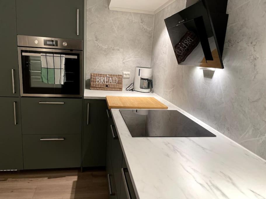 Lofoten - New Apartment, Close To Airport. 레크네스 외부 사진