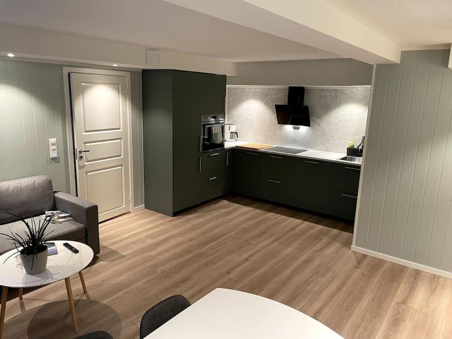 Lofoten - New Apartment, Close To Airport. 레크네스 외부 사진